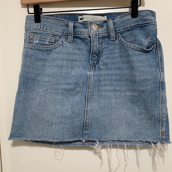 LEVIS Blue Deconstructed Cut Off Denim Mini Skirt - Picture 2 of 9